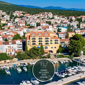 https://hotel-selce.primorje-gorskikotar.com