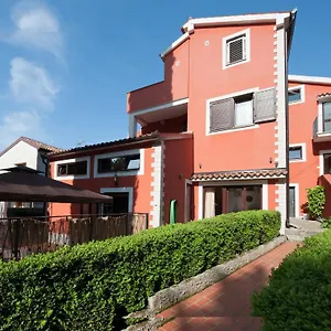 House Mitic Apartman
